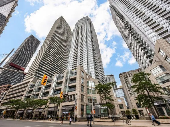 2191 Yonge St, Toronto, ON