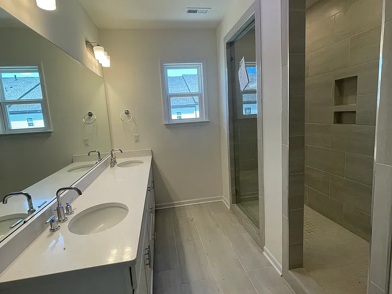 5760 Coulee Ln — Photo 19