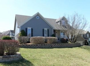 114 SE Carolina Ct, Lees Summit, MO 64063