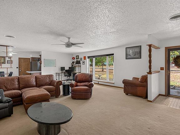 5th image of 6025 N 5th St