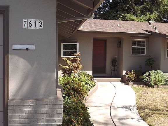 3rd image of 7612 Rosewood Dr