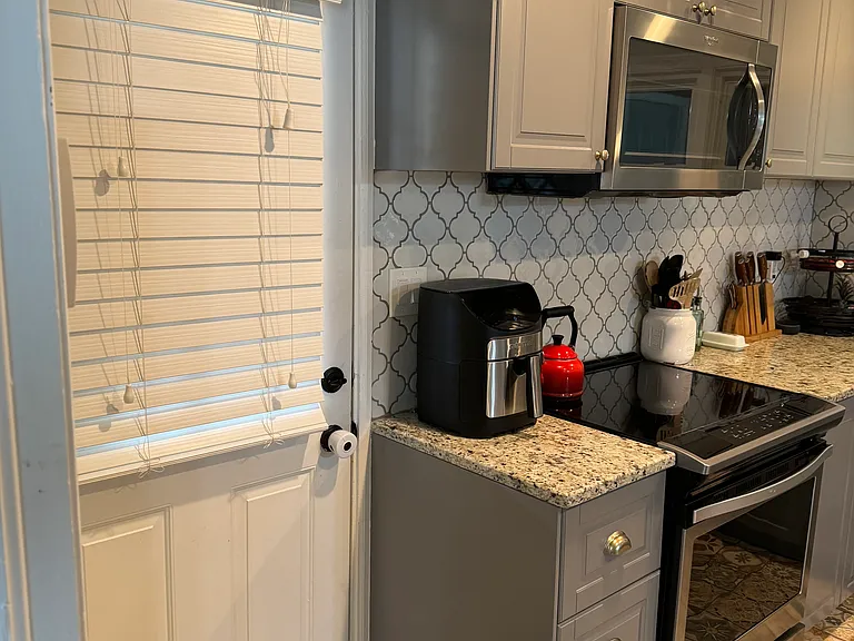 633 Green Acres Rd SE — Photo 19