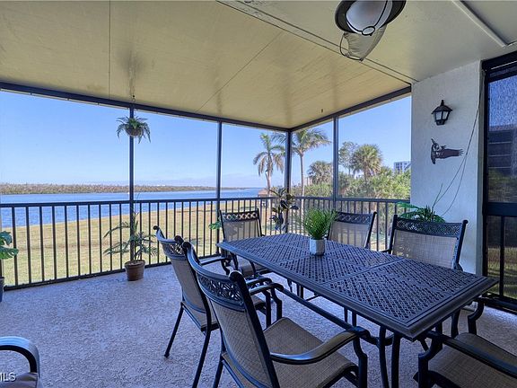 4th image of 4253 Bay Beach Ln #G1