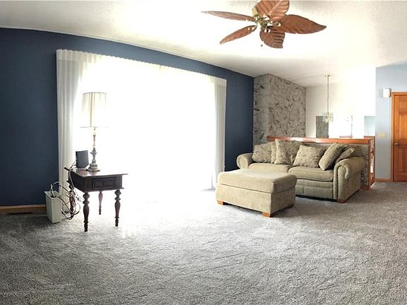 4th image of 277 Amherston Dr