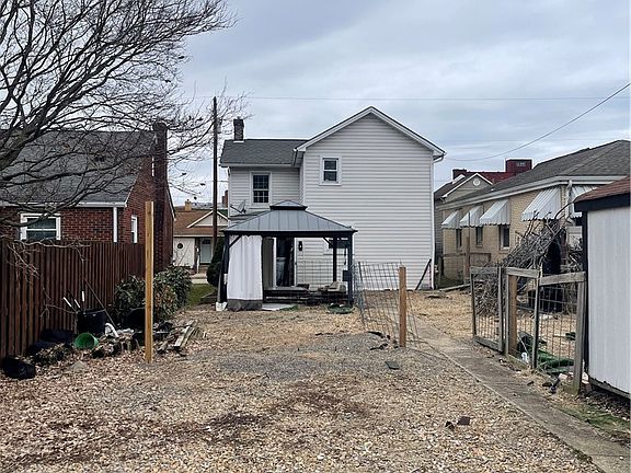 5th image of 119 Washington St