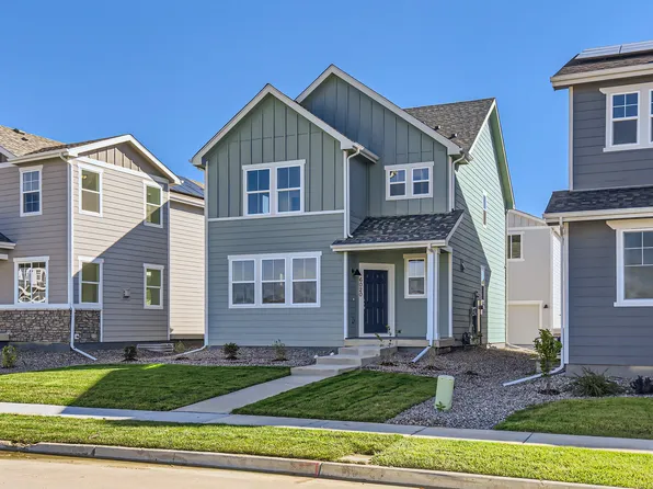 6020 Flying Mallard Dr, Fort Collins, CO 80528
