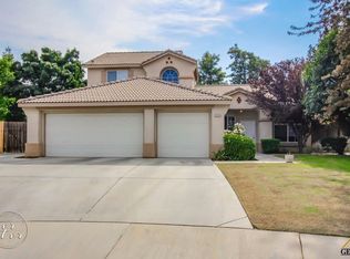 1212 Bluestone River Way, Bakersfield, CA 93311