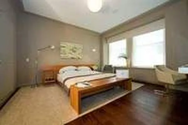 Rented by WIRE International Realty | media 59