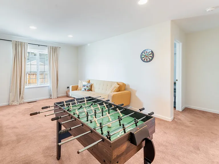 2239 Blitzen Rd — Photo 27