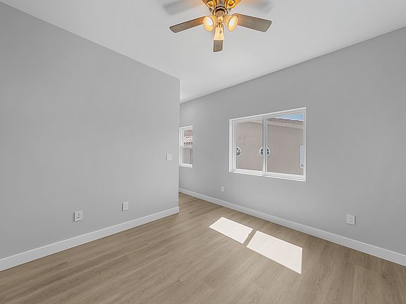 5th image of 6048 Estelle St