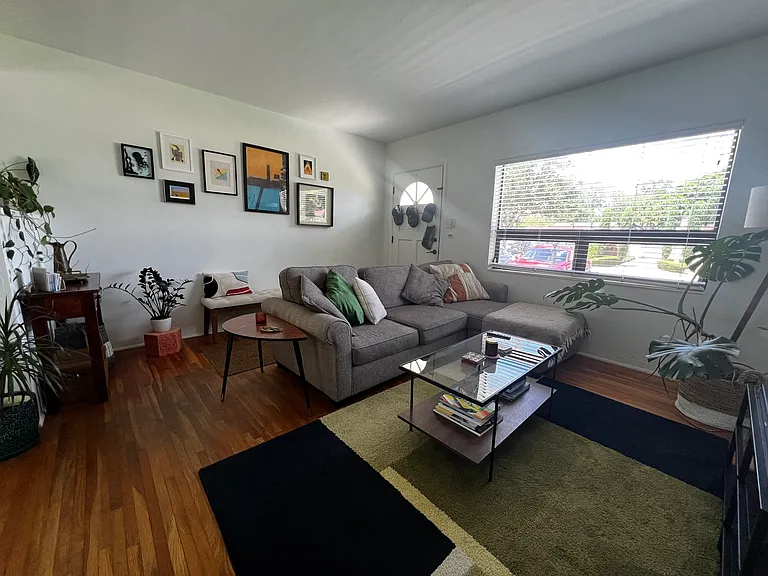5758 SW 27th St — Photo 5