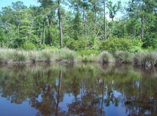 1717-1717A Ashton Landing Dr, Bath, NC 27808