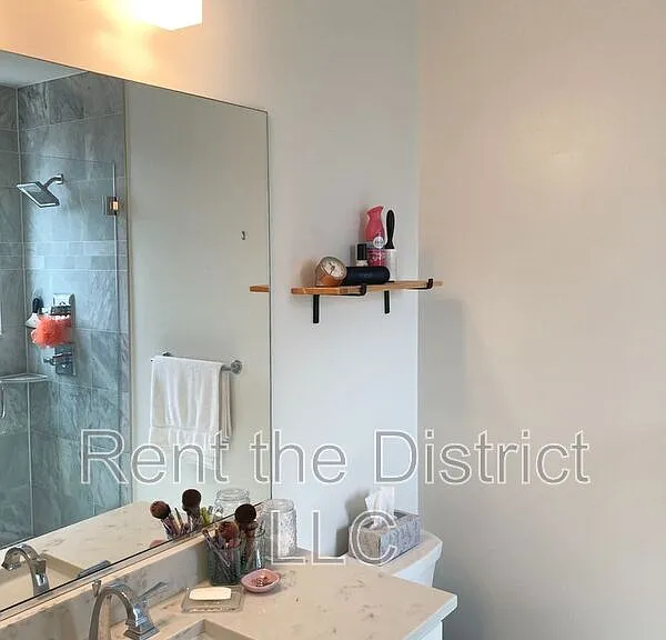 4126 8th St NW #4 — Photo 10