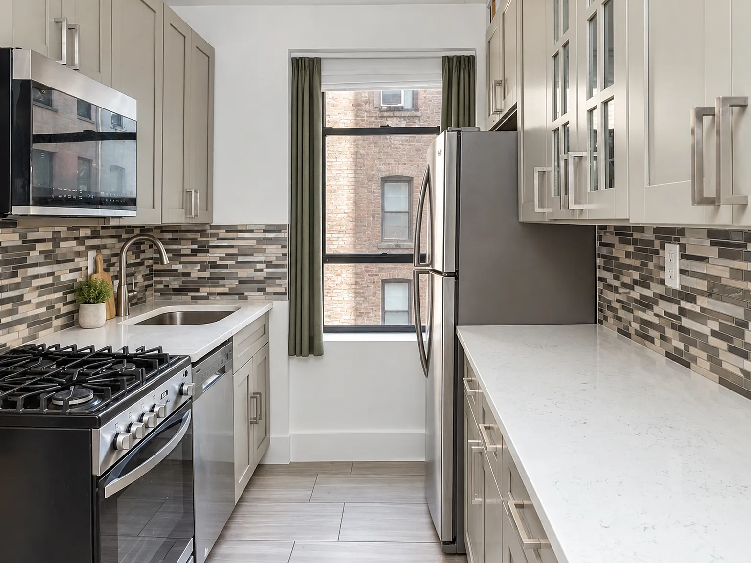 209 West 104th Street — Photo 3