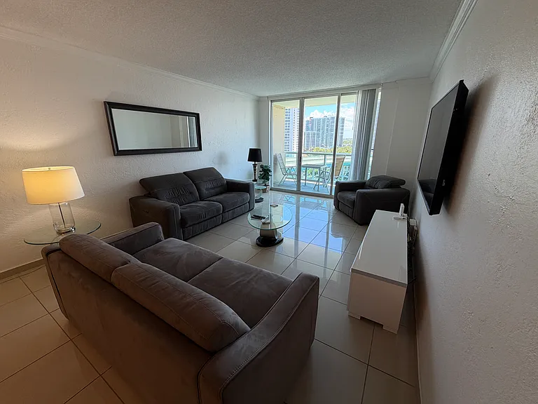 19390 Collins Ave #1405 — Photo 3