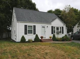 8 Pleasant Pl, Norwood, MA 02062