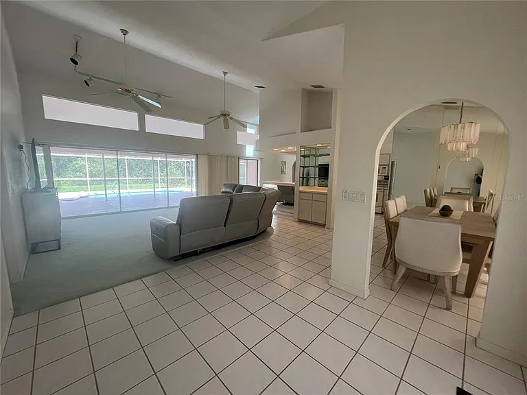 2300 Mauritania Rd — Photo 2
