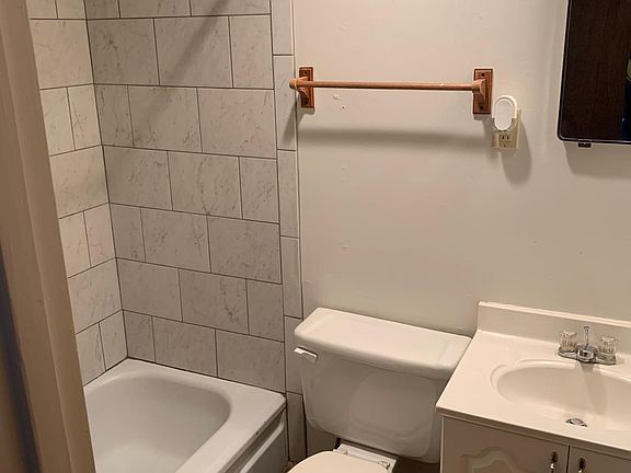 2nd image of 2707 5th Ave #4