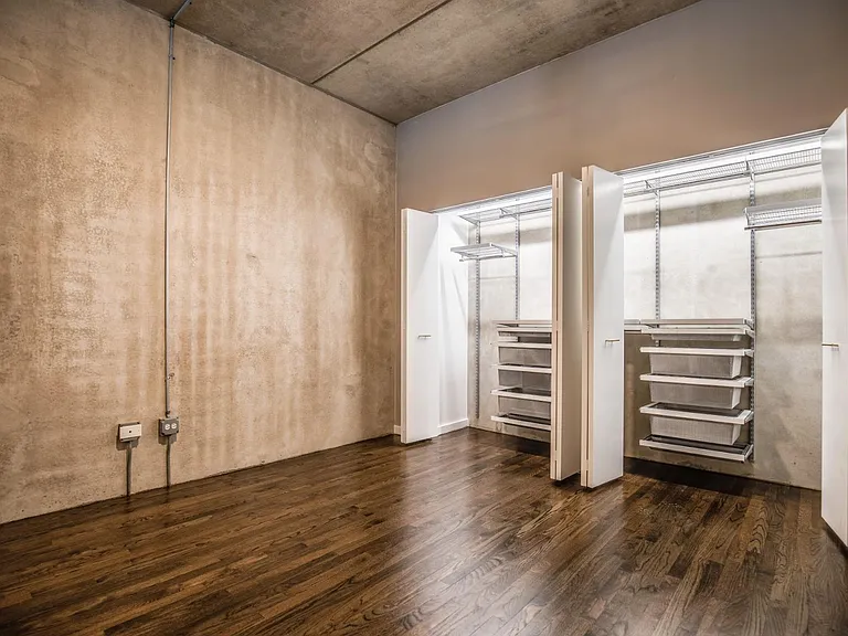 630 N Franklin St #507 — Photo 8