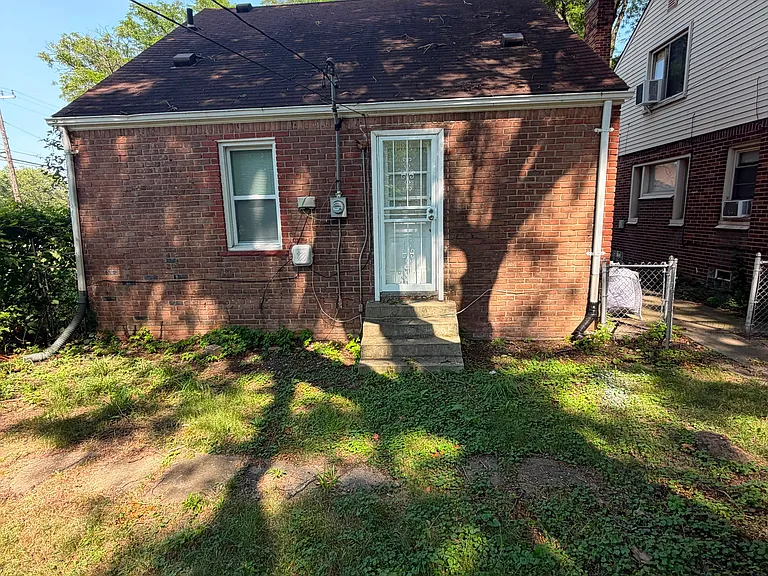 11415 Bramell — Photo 17