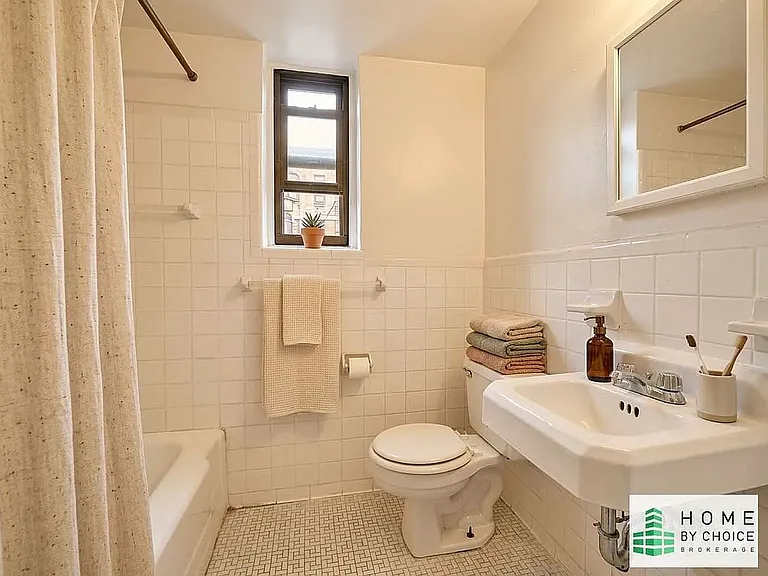 19 Hamilton Ter #4F — Photo 2