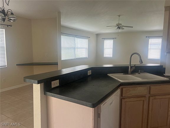3rd image of 2207 SE 10th Ln