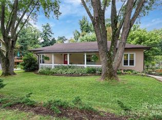 451 Kenilworth Rd, Asheville, NC 28805