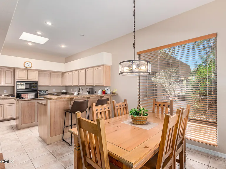 27422 N Montana Dr — Photo 6
