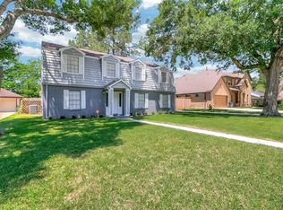 1423 Scenic Ridge Dr, Houston, TX 77043