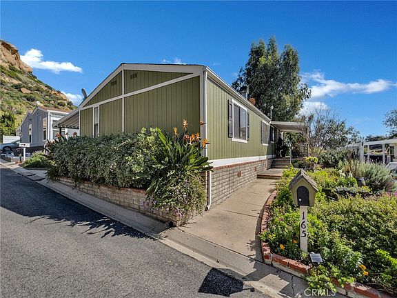 3rd image of 24425 Woolsey Canyon Rd Space 165