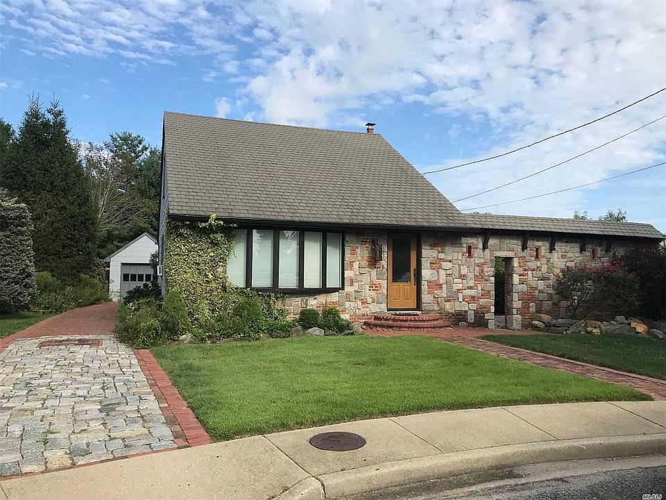 1st image of 12 Irving Ct