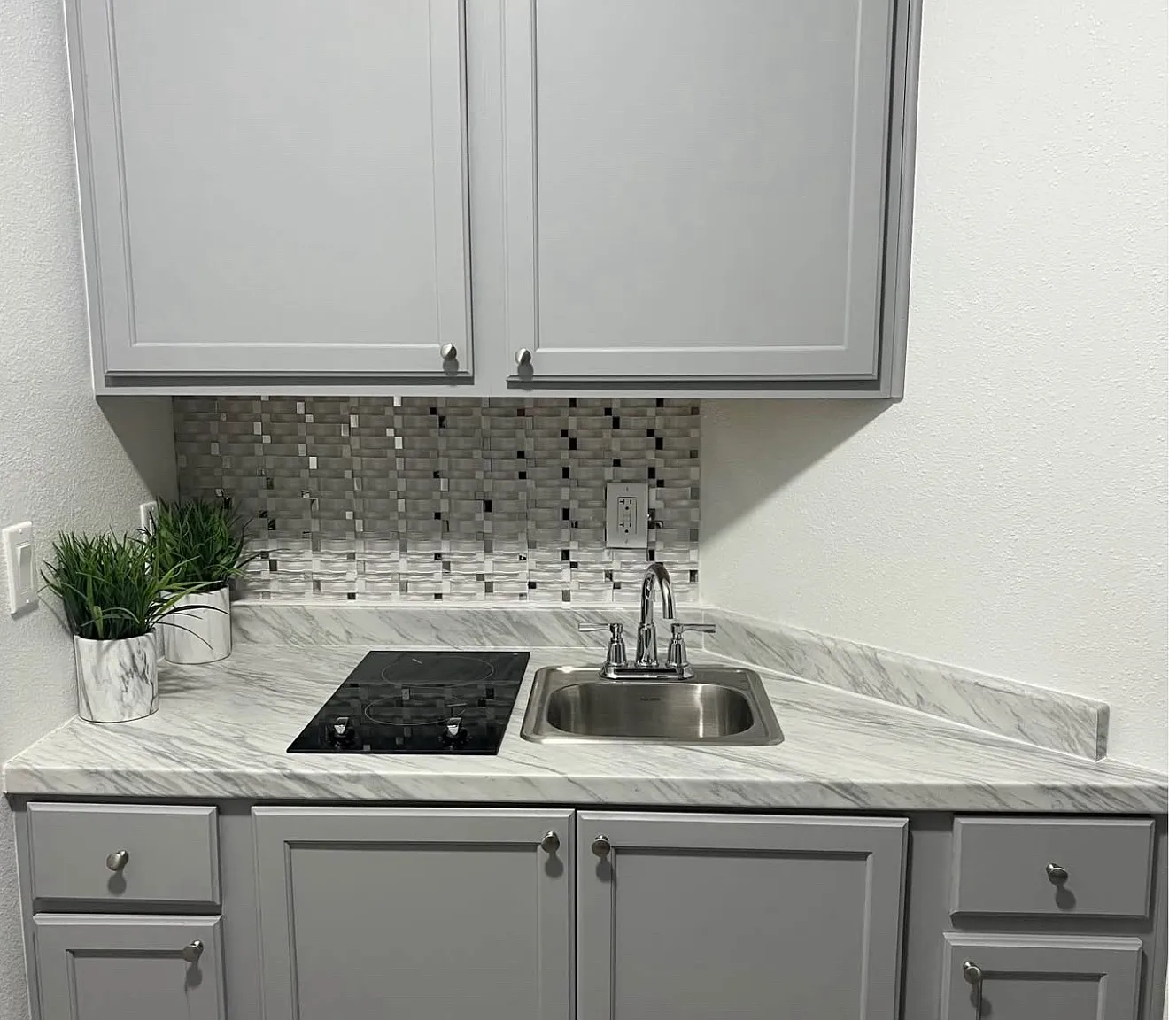 Sardinia Cir, Davenport — Photo 1