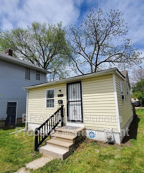 1st image of 2400 Pomola St