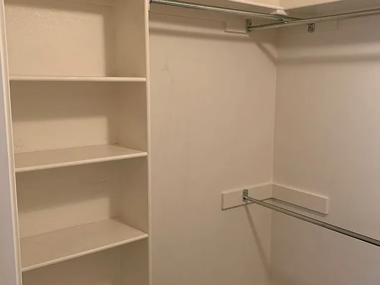 2471 Pleasant Willow Dr — Photo 15