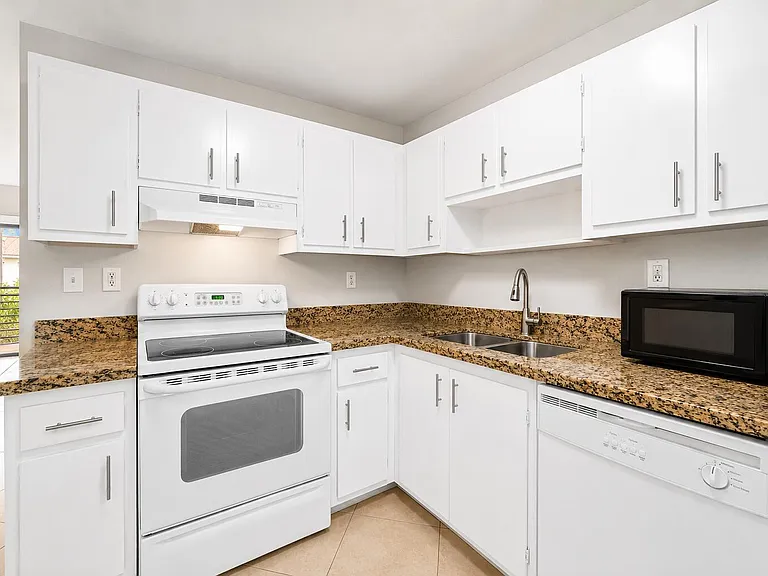 503 Gardens Dr #202 — Photo 3