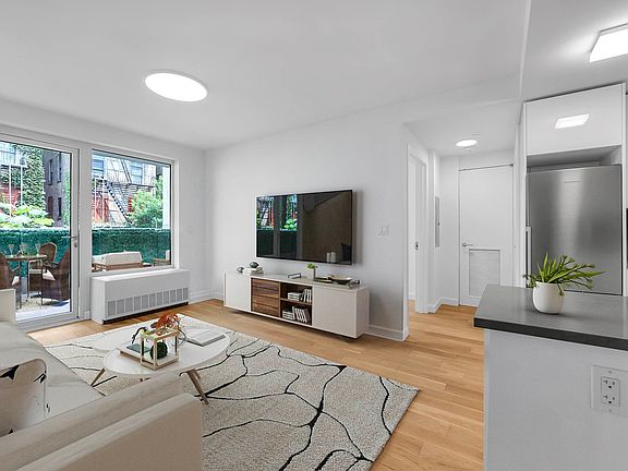 5th image of 111 E 115th St APT 2C
