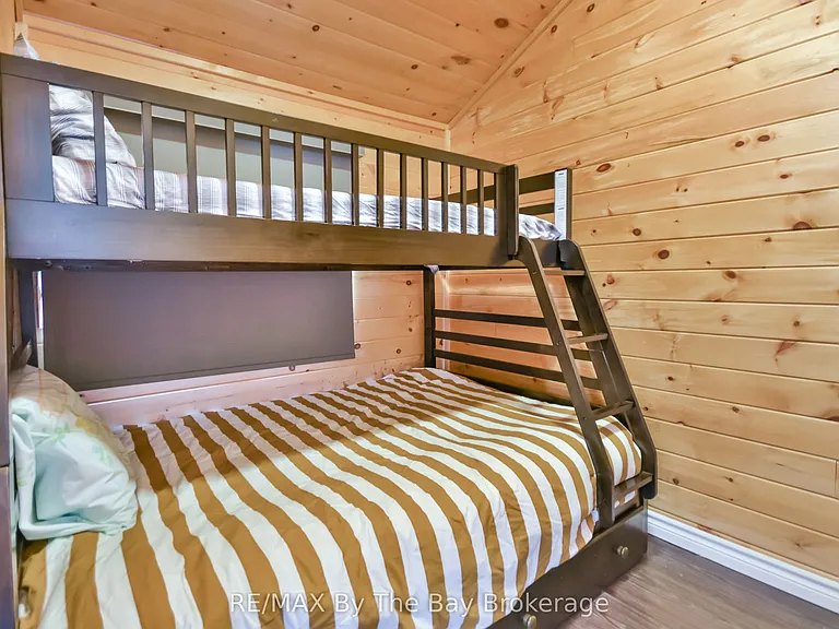 578 Oxbow Park Dr — Photo 17
