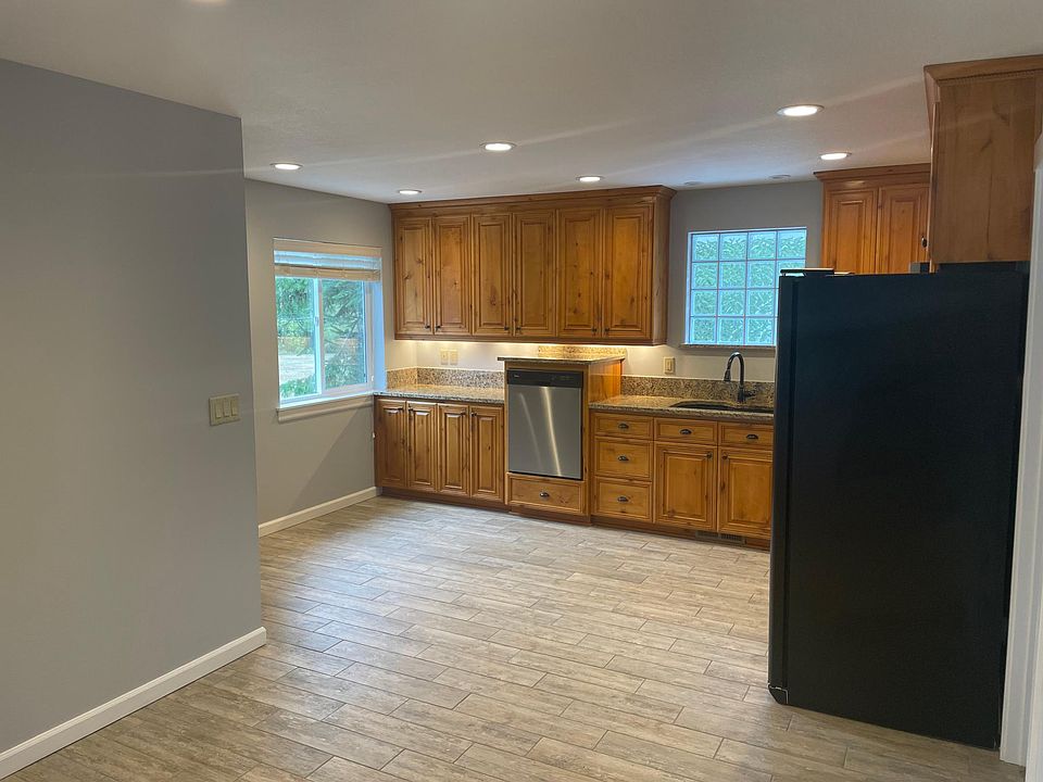 1st image of 26824 NE 147th Ave #1