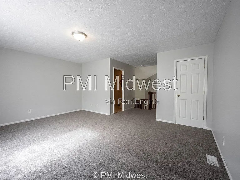 1092 Cobra Dr — Photo 28