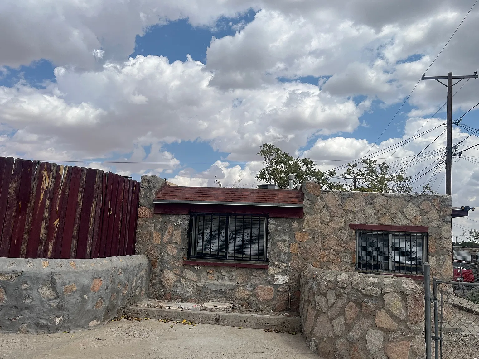1 bed, 380 sqft, $750 — Photo 1