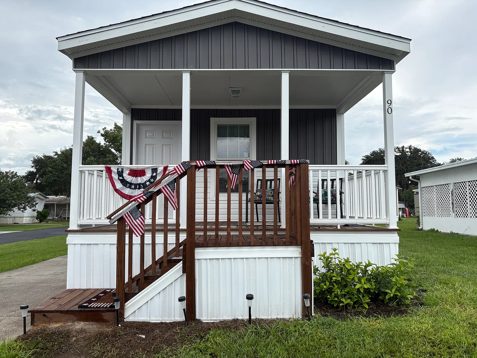 2 bed, 784 sqft, $1,299 — Photo 1