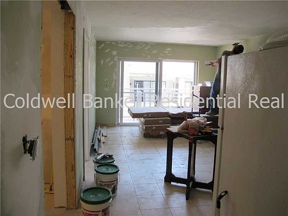 2nd image of 716 Michigan Ave APT 402
