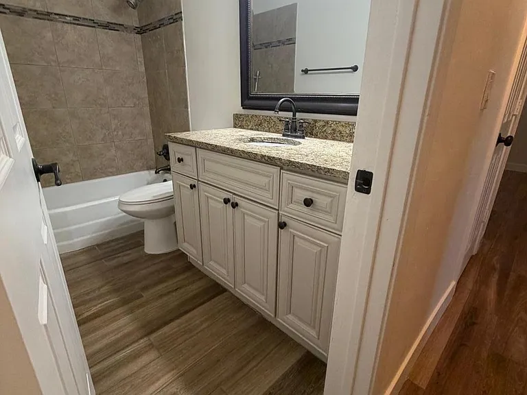 1418 E Williams St — Photo 9