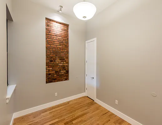 Rented by Nooklyn NYC LLC | media 17