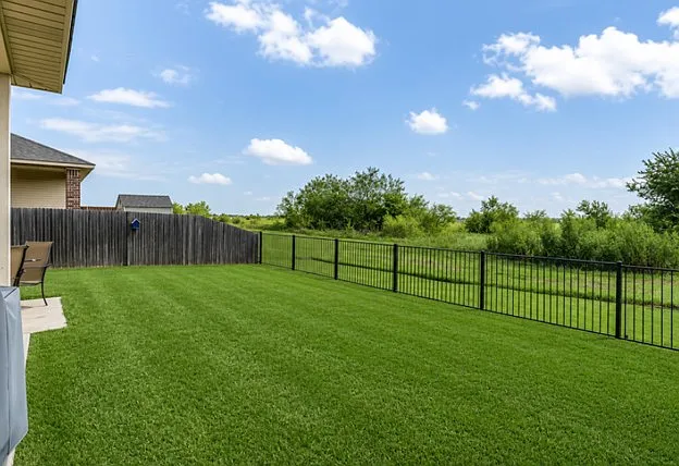 14308 Polo Ranch St — Photo 4