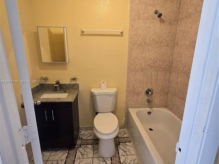 311 NW 97th St #311 — Photo 9