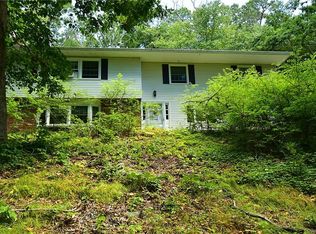 27 Mulberry Rd, Mansfield, CT 06250