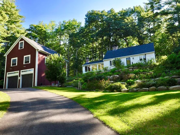 5 N Meadow Rd, Amherst, NH 03031