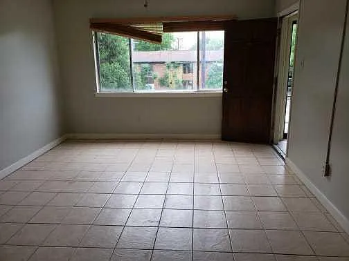 30 N Idlewild St #201 — Photo 7