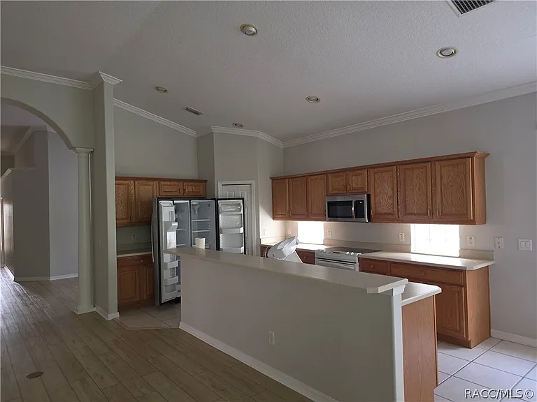 1641 N Shadowview Path — Photo 16